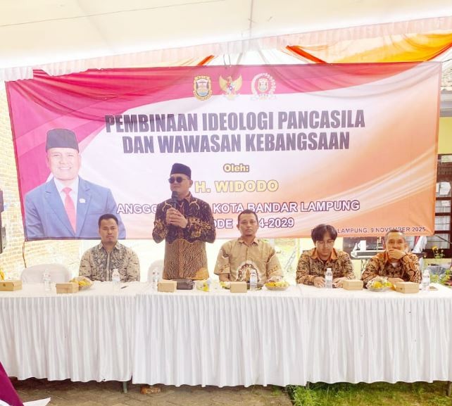 Widodo Tegaskan Masyarakat perlu menjadikan nilai-nilai Pancasila sebagai pedoman