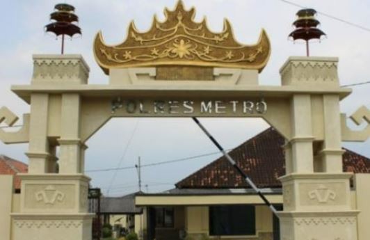 Polres Metro Lampung, ciduk pemuda 24 tahun yang nekat curi dua HP di sebuah kostan