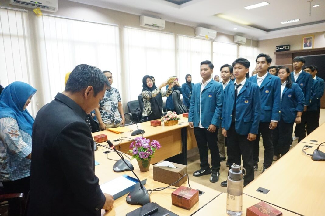 FISIP Unila Lantik Pengurus Organisasi Mahasiswa  Periode 2024
