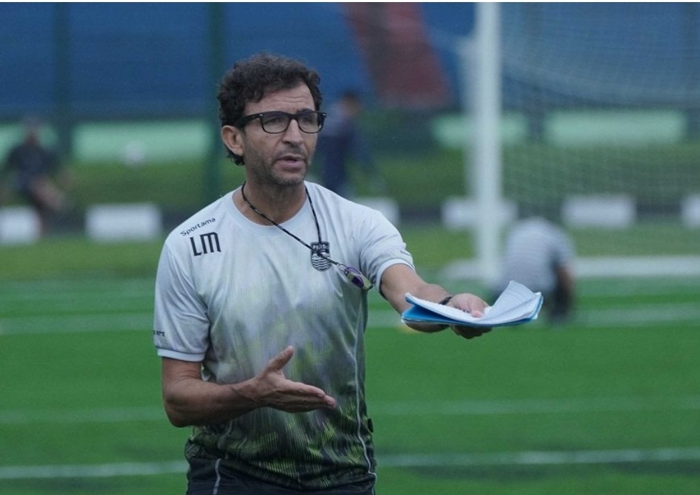 Jadwal Persib vs Persija Luis Milla Minta Kepastian