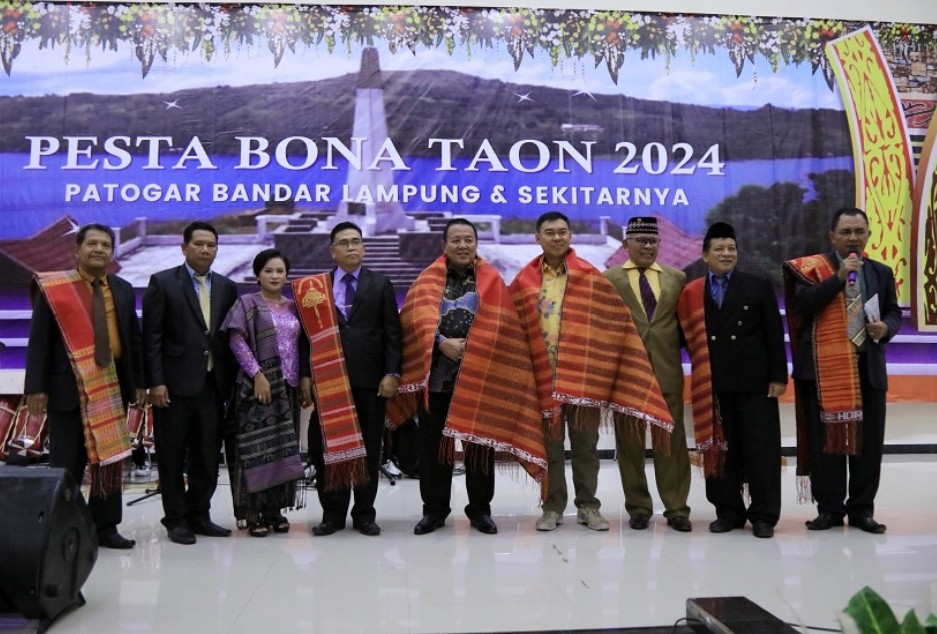 Gubernur Arinal Hadiri Pesta Bona Taon Parsadaan Toga Siregar