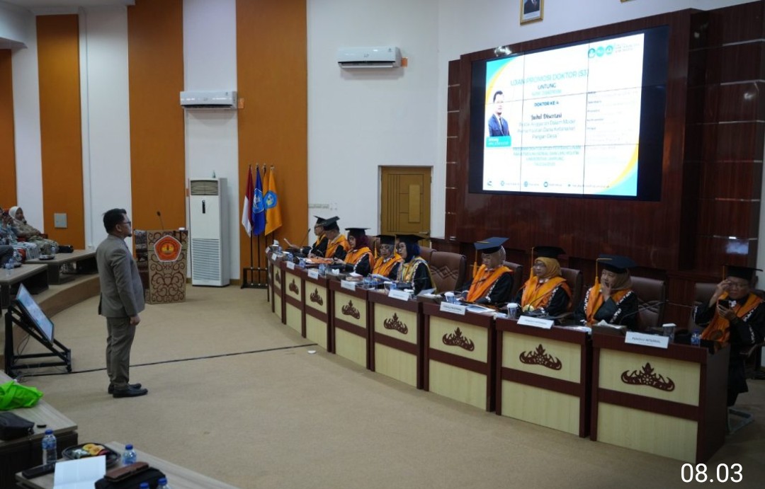 Untung Raih Gelar Doktor ke-4 Prodi Pembangunan FISIP Unila