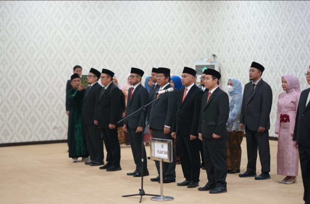 Rektor Unila Lantik 13 Pejabat Baru, Sesuaikan SOTK 2024