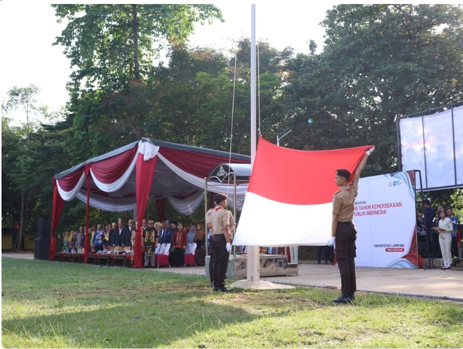 Unila Rayakan HUT ke-80 RI dengan Upacara dan Launching Dies Natalis ke-60