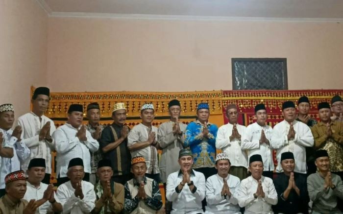 Dendi Ramadhona Buka bersama Majelis Punyimbang Adat Lampung Kabupaten pesawaran