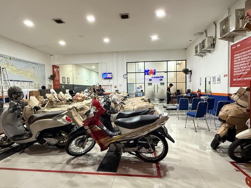 Dorong Konektivitas Pendidikan Lewat Layanan Pengiriman Sepeda Motor, KAI Logistik Suskes Kirim 43 R